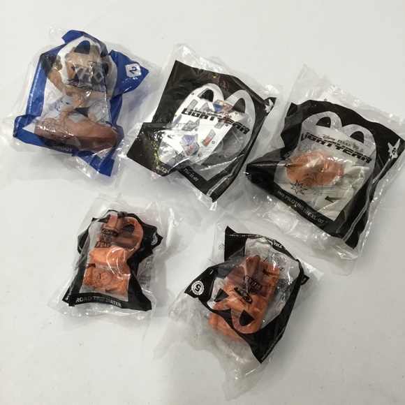 5 New McDonald’s Disney Pixar Marvel Toys - Picture 1 of 8
